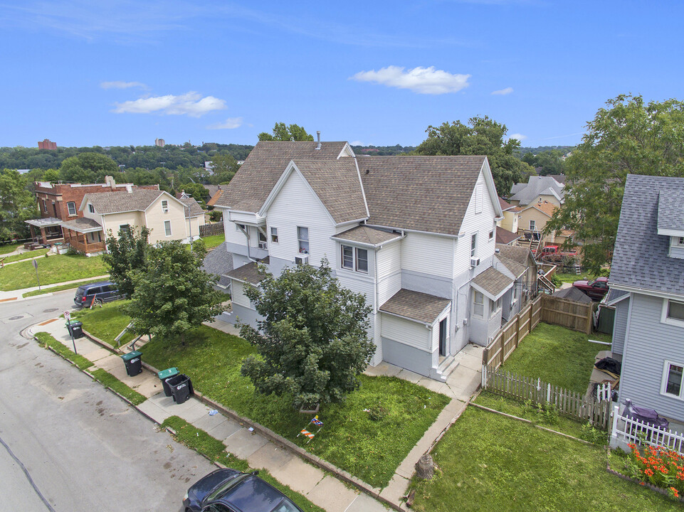 2501 Poppleton Ave in Omaha, NE - Building Photo