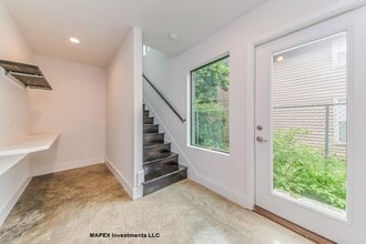 104 Ragin Lofts Aly in Lafayette, LA - Building Photo - Building Photo