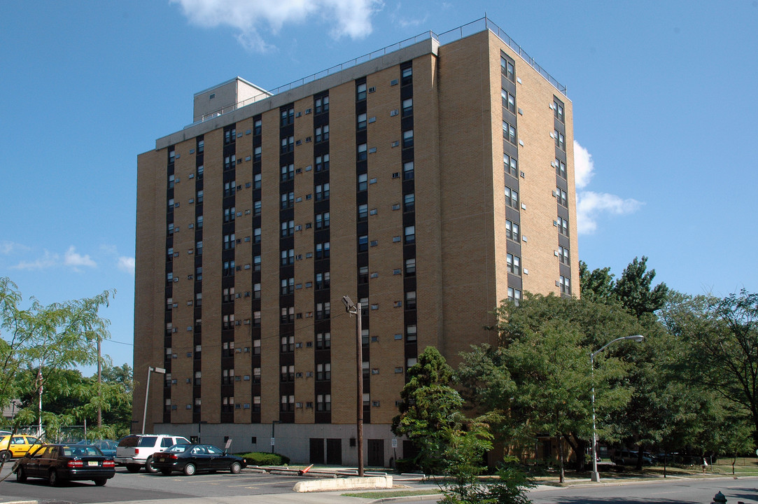 Peter Antonellis Apartments in East Orange, NJ - Building Photo