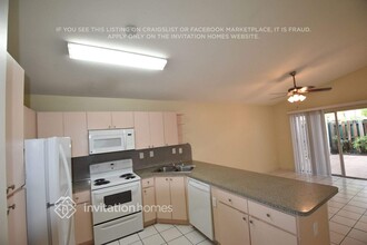 17086 SW 143rd Ct in Miami, FL - Building Photo - Building Photo
