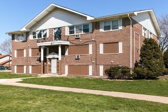 14538 S Cottage Grove Ave in Dolton, IL - Foto de edificio - Building Photo