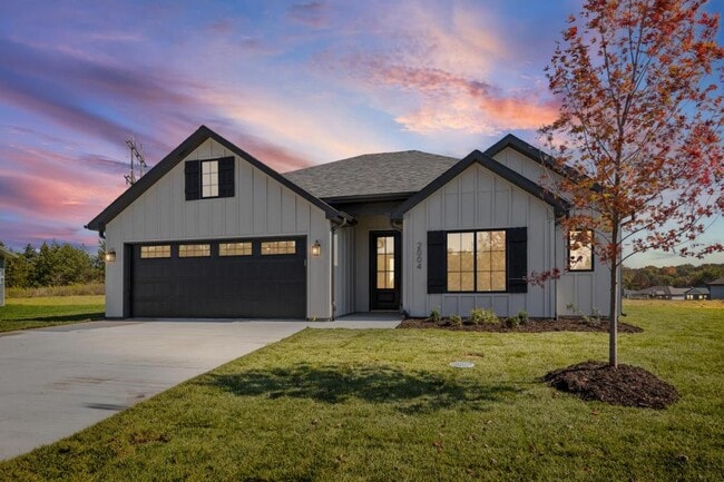 property at 2004 Stone Mountain Pkwy