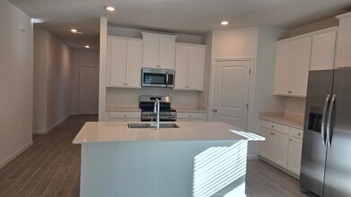 8954 SW 69th Ter in Ocala, FL - Building Photo - Building Photo