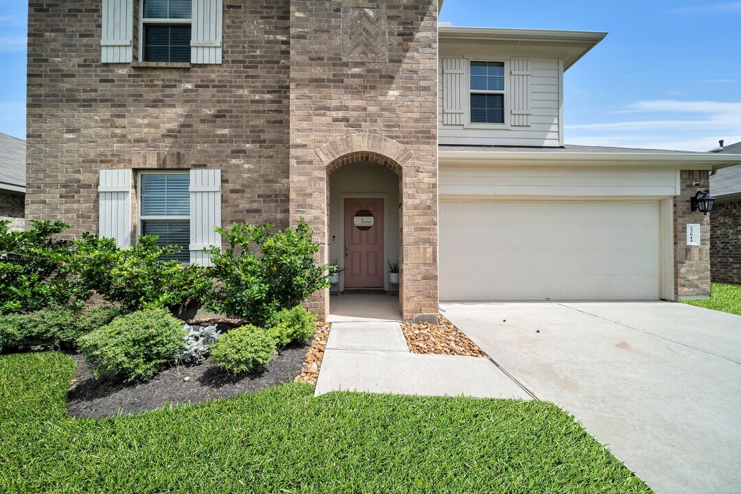 22614 Petrizzi Ln in Katy, TX - Building Photo