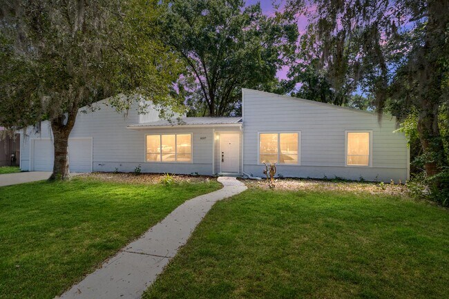 8107 SW 55 Pl in Gainesville, FL - Building Photo - Building Photo