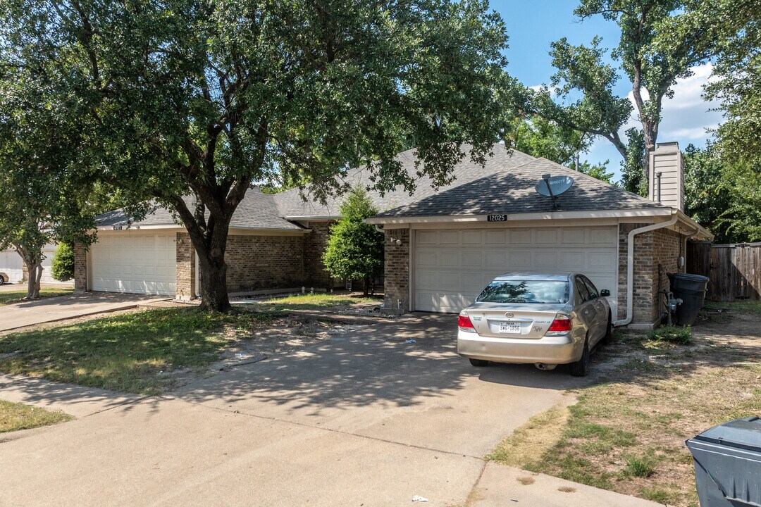 Garden Terrace I Duplexes in Dallas, TX - Building Photo
