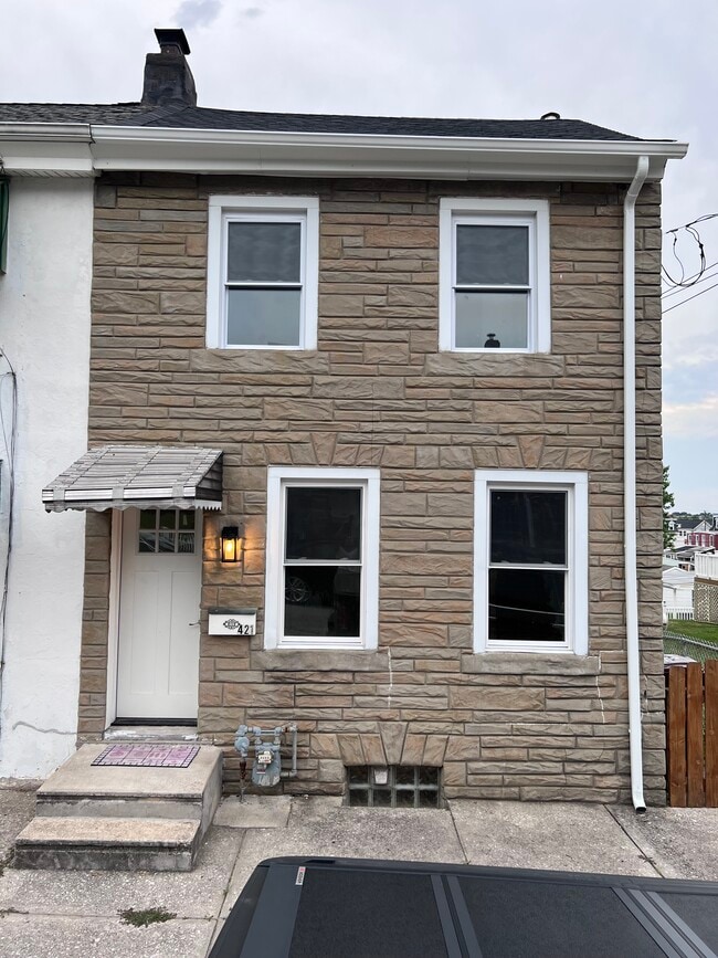 property at 421 Grove St