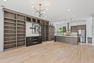 1242 2nd Ave S in Nashville, TN - Building Photo - Building Photo