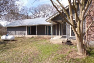 1601 Co Rd 491 in Elgin, TX - Building Photo - Building Photo