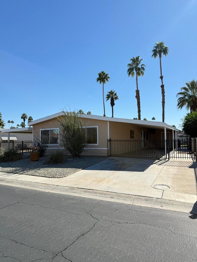 74179 Mercury Cir W in Palm Desert, CA - Building Photo - Building Photo