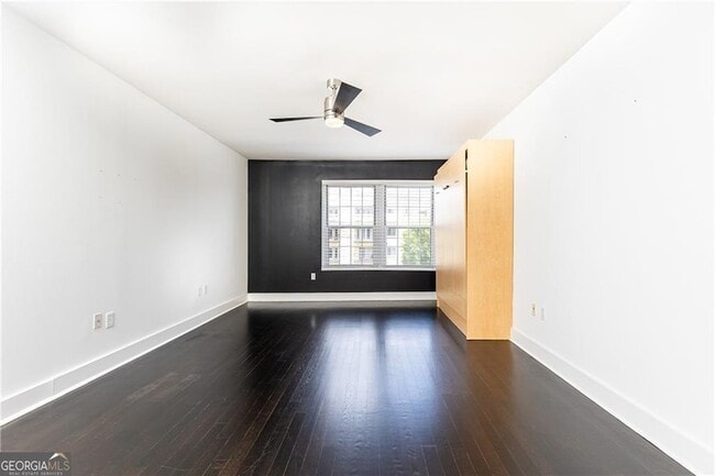 199 14th St NE, Unit 412 in Atlanta, GA - Foto de edificio - Building Photo