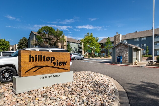 Hilltop View Apartments in Denver, CO - Foto de edificio - Building Photo