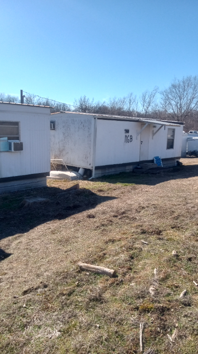 104 Old Depot Rd in Everton, MO - Building Photo