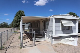 800 W 4th St in Benson, AZ - Foto de edificio - Building Photo