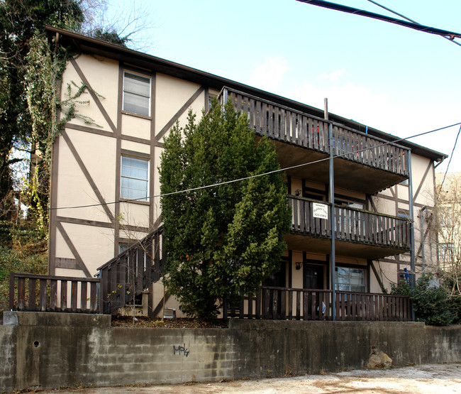 814 Maplehurst Ct in Knoxville, TN - Foto de edificio - Building Photo