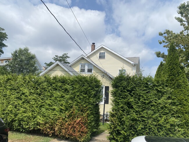 7 Fenwick Pl in Norwalk, CT - Building Photo - Building Photo