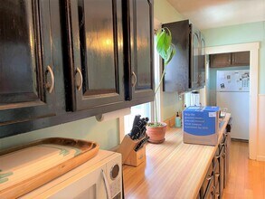 16 Hamilton St, Unit 2 in Medford, MA - Building Photo - Building Photo