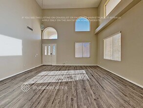 8112 Painted Clay Ave in Las Vegas, NV - Building Photo - Building Photo