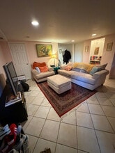 1756 Lanier Pl NW in Washington, DC - Foto de edificio - Building Photo