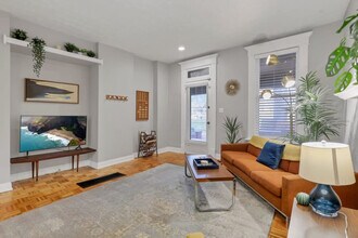 645 Dennison Ave in Columbus, OH - Building Photo - Building Photo