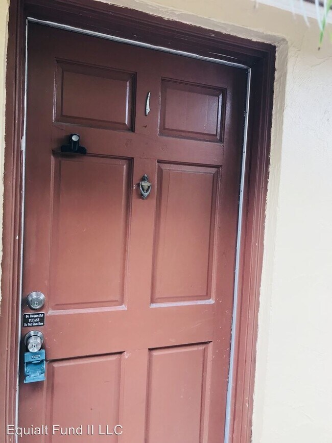 605 92nd Ave N in St. Petersburg, FL - Building Photo - Building Photo