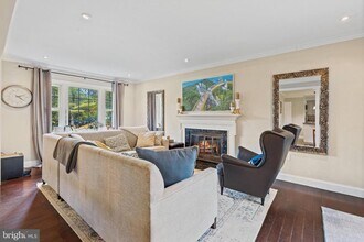 2307 Ballycairne Ct in Reston, VA - Building Photo - Building Photo