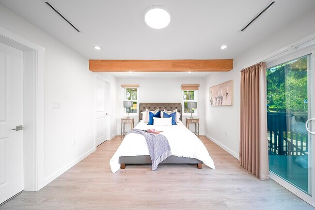 7620 Gilley Ave in Burnaby, BC - Building Photo - Building Photo