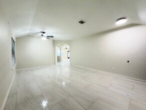 2243 Rocky Hollow Ln in Katy, TX - Building Photo - Building Photo