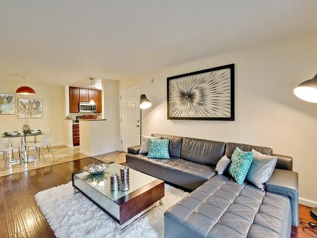 684 Teatree Ct, Unit 2 Bedroom 2 Bath for Rent in San Jose, CA - Foto de edificio - Building Photo