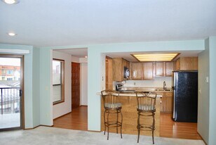 Kirkland's Eastridge Condo, Unit 202 in Kirkland, WA - Building Photo