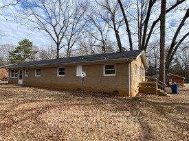 3810 Vanderburg Dr in Concord, NC - Building Photo