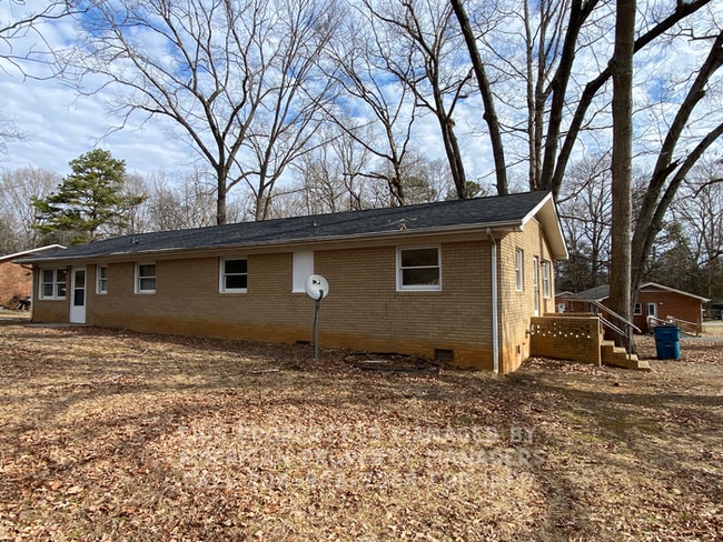 property at 3810 Vanderburg Dr