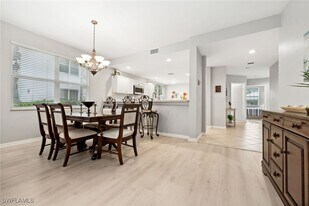 8355 Whisper Trace Way in Naples, FL - Building Photo