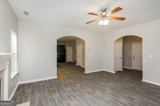 842 Whitfield Oak Way NE in Auburn, GA - Building Photo - Building Photo
