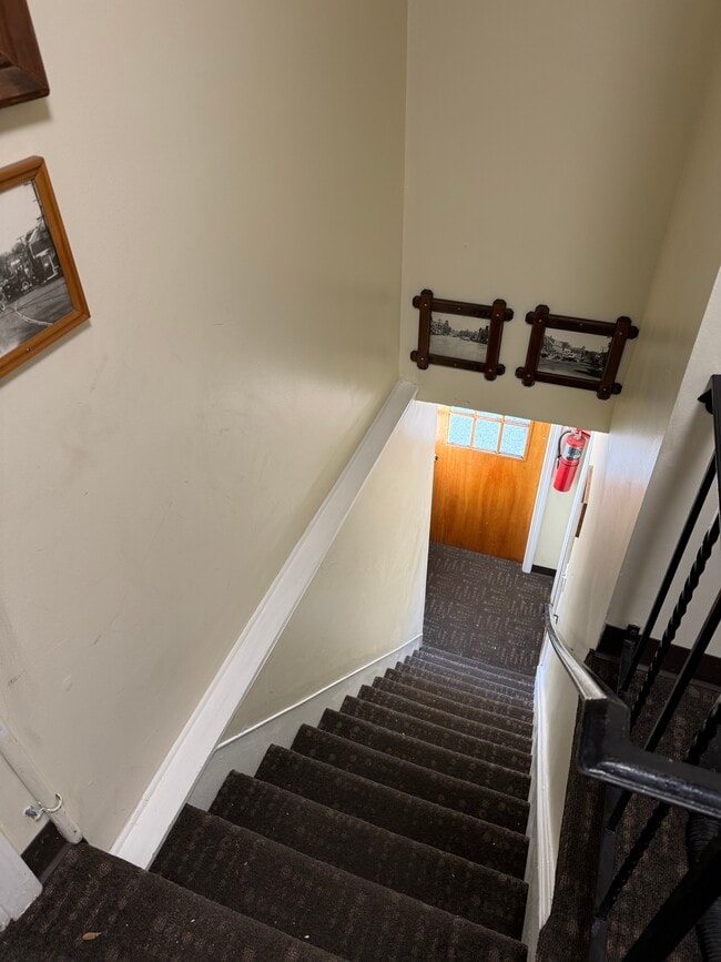 67 Washington St, Unit Apartment 3 in Weymouth, MA - Foto de edificio - Building Photo