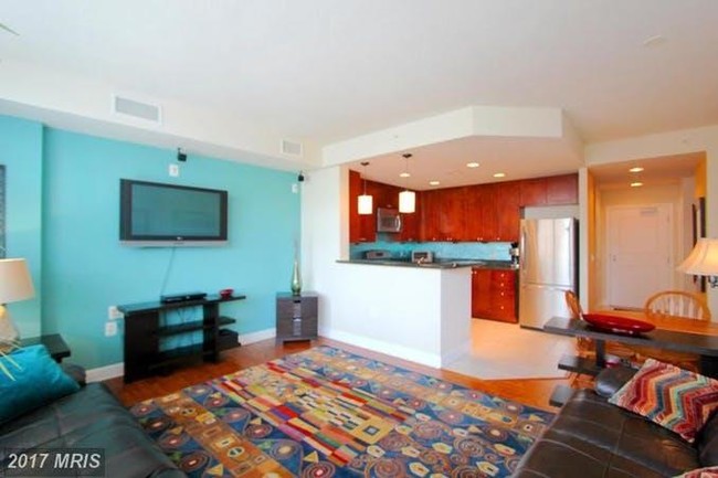 3650 S Glebe Rd, Unit 744 in Arlington, VA - Building Photo - Building Photo
