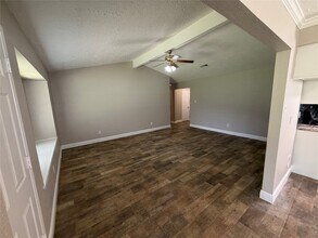 10126 Fernstone Ln in Houston, TX - Building Photo - Building Photo