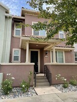 3056 Parkham Dr in Roseville, CA - Building Photo