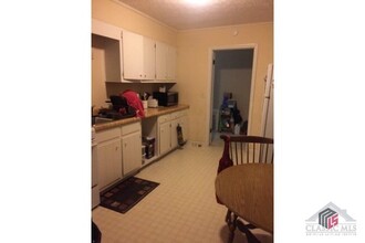 93 Mimosa Dr in Watkinsville, GA - Building Photo - Building Photo