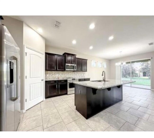 137 Drayton Ave in Davenport, FL - Building Photo - Building Photo