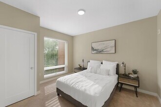 The Liberty Apartments & Townhomes in Golden Valley, MN - Building Photo - Building Photo