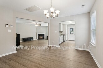 1014 Mc Kinley Ave in Chesapeake, VA - Foto de edificio - Building Photo