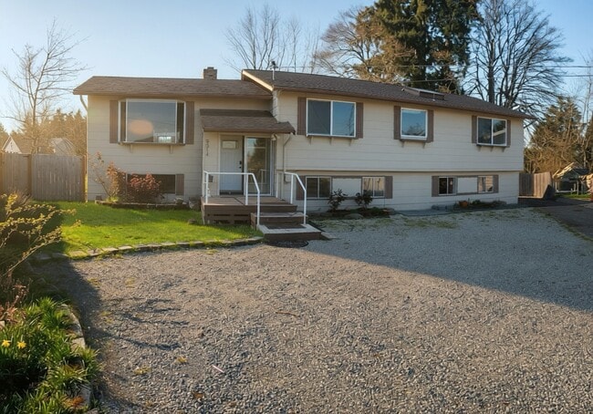 property at 9014 67th Avenue Ct E