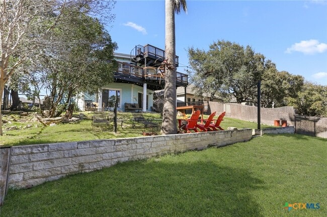property at 1433 Riviera Dr