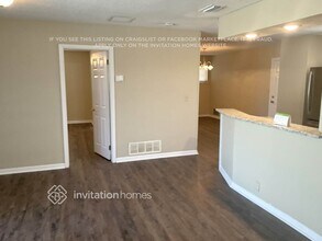 2225 14th Ave SW in Largo, FL - Foto de edificio - Building Photo