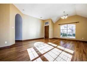 8017 Fleetwood Dr in Plano, TX - Building Photo - Building Photo