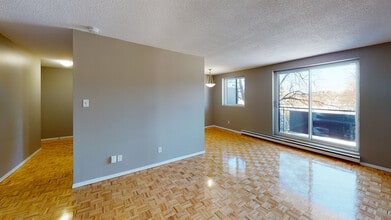 1322 McWatters Rd. – The Pinecrest in Ottawa, ON - Building Photo - Building Photo