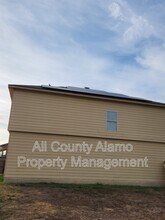 3714 Seco Tierra in San Antonio, TX - Building Photo - Building Photo