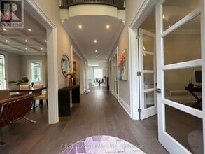 2194 Elmhurst Ave in Oakville, ON - Building Photo - Building Photo