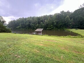 396 Cunningham Rd in Travelers Rest, SC - Building Photo - Building Photo